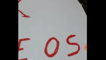 Calentona enseñando la papa