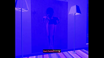 Mientras mi marido se acoataba después de la fiesta