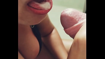 Novinha me faz um boquete gostoso