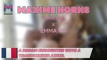 Attachée caressée prise en levrette emma withoutrul est une femme trans incroyable ses mouvements son plaisir et