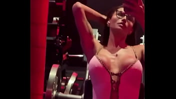 Eu fico boa de rosa amor dos stories de ontem direto pro feed do agathaliraofficiallestou no rj até domingo