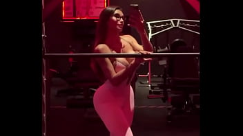 Eu fico boa de rosa amor dos stories de ontem direto pro feed do agathaliraofficiallestou no rj até domingo