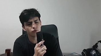 Leo otaco é muito agredido