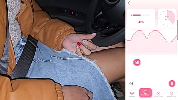 He masturbates me while i drive the car and walk outdoors