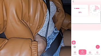 He masturbates me while i drive the car and walk outdoors