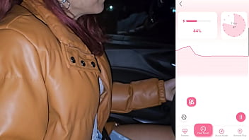 He masturbates me while i drive the car and walk outdoors