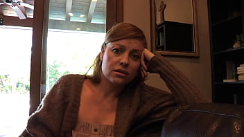 Sovereign syre gets fisted by elle alexandra