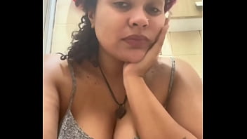 Chubby ebony latina can’t stop farting Chubby ebony latina can’t stop farting