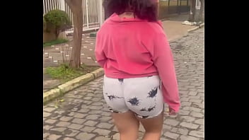 Chubby ebony latina can’t stop farting