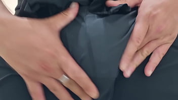 Asmr male una sega infinita di un cazzo duro e una sborrata potente con gemiti intensi