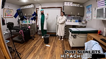 Freshman gets mandatory hitachi orgasm alix avery