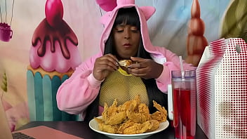 Stuffing while watching porn