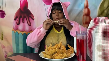 Stuffing while watching porn