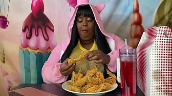 Stuffing while watching porn