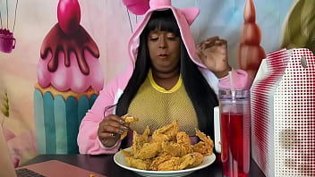 Stuffing while watching porn