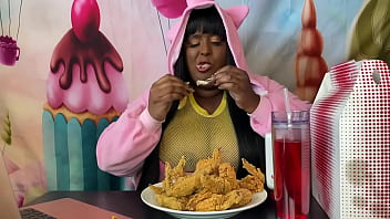 Stuffing while watching porn