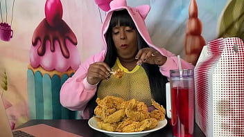 Stuffing while watching porn