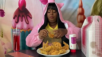 Stuffing while watching porn