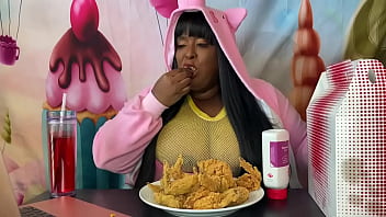 Stuffing while watching porn