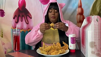 Stuffing while watching porn