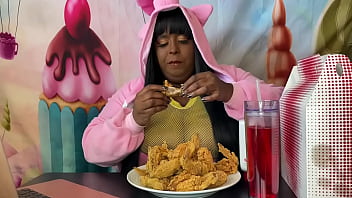 Stuffing while watching porn