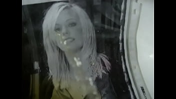 Pee on kate gosselin 1