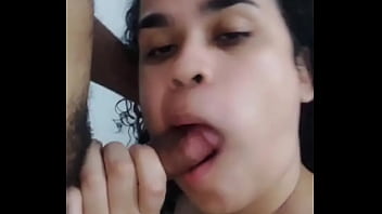 Quando eu vou poder mamar te olhando assim