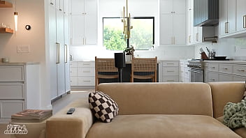 I tried vr porn for the first time and it got too real