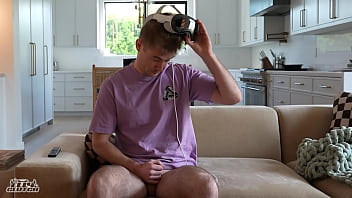 I tried vr porn for the first time and it got too real