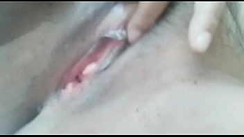 Lilia cachonda quiere pene