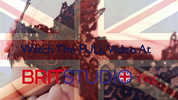 Two british teens go down on each other