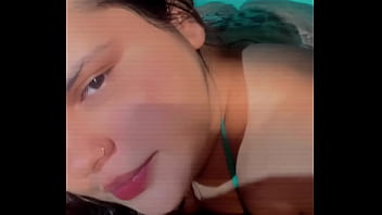 Olha como essa novinha dança gostoso