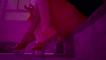 European stepmom artemisia love hot solo outdoor high heels fetish