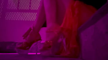 European stepmom artemisia love hot solo outdoor high heels fetish