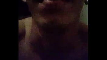 Boy mostrando tudo no periscope