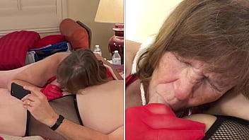 Mature old slut celebrates christmas in july by sucking cock