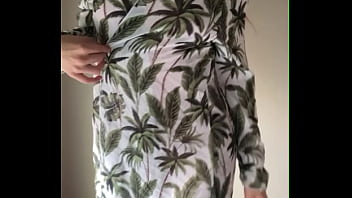 Un des peignoirs qui peuvent accompagner ces ensemble