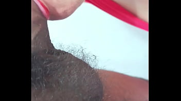 Mi ex me vio en vestido rojo y no se resistio le hice un rico oral a escondidas amateur