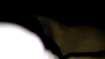 น้ำพุ่งเข้ารูหีสาวเพื่อนบ้าน