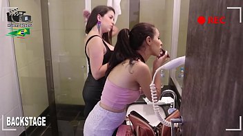 Bastidores do porno com duas estrelas do porno brasileiro