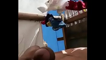 Gay jugando su pequeño moskete