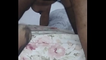 Preta safadinha do cuzinho guloso