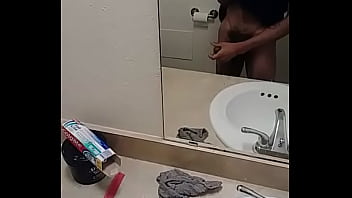 Dick sucked up by white girl