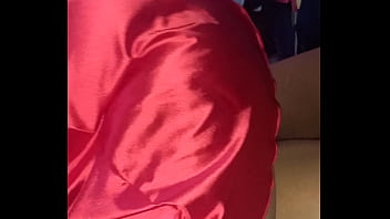 Gatita mamando y montando la verga