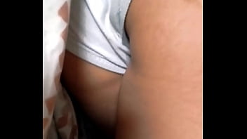 Se hace la loca y se voltea para que la caliente un poquito trailer ver versión completa en la suscripción