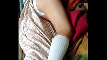 Se hace la loca y se voltea para que la caliente un poquito trailer ver versión completa en la suscripción