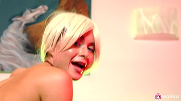 Blonde horny babe skye young feels good after a good lark