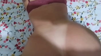 Deixei ele comer o cuzinho hoje porque ontem ele foi bonzinho e trouxe um amigo pra ficar comigo