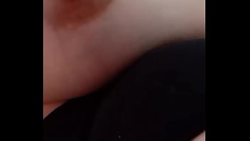 Vuole ciucciato il capezzolo