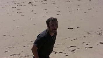 Licking pussy of slutty mom